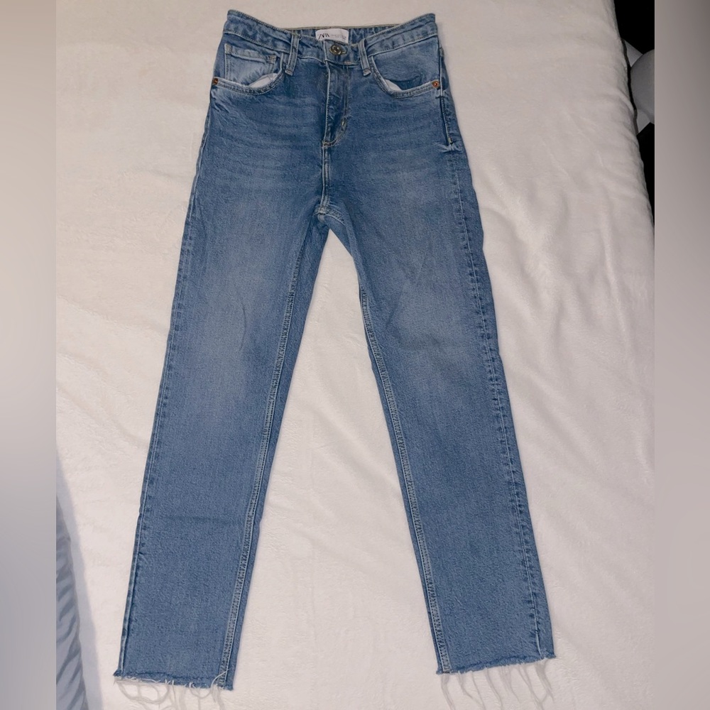 Zara bootcut mid rise jeans size 4